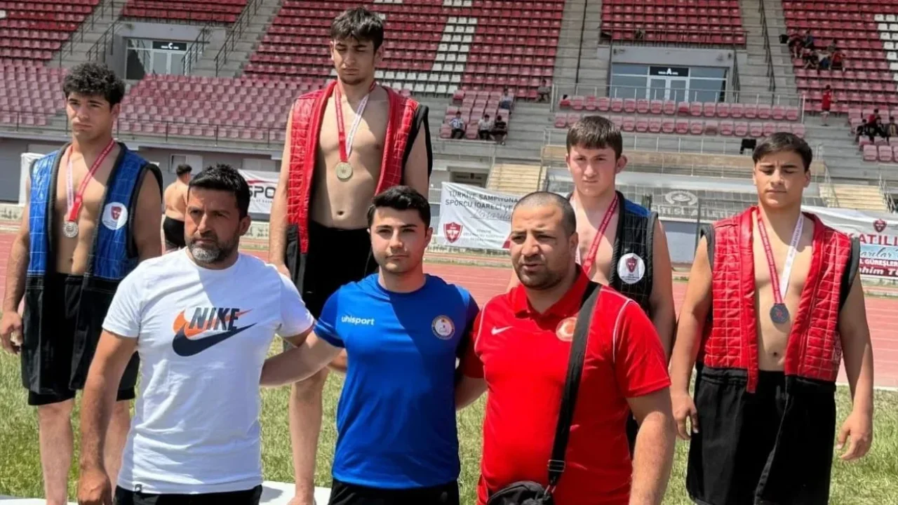 Aba Güreşinde Osmaniye Rüzgârı Esti