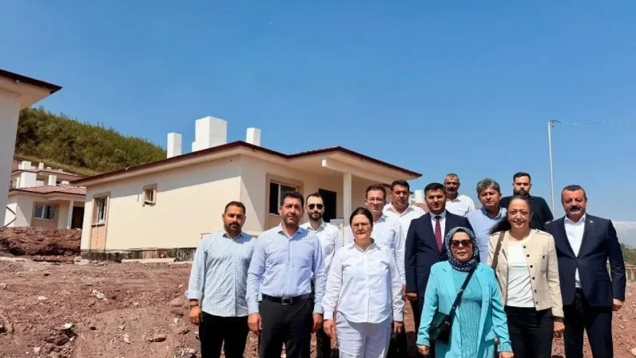 AK Parti Osmaniye’den Taziye ve TOKİ Ziyareti