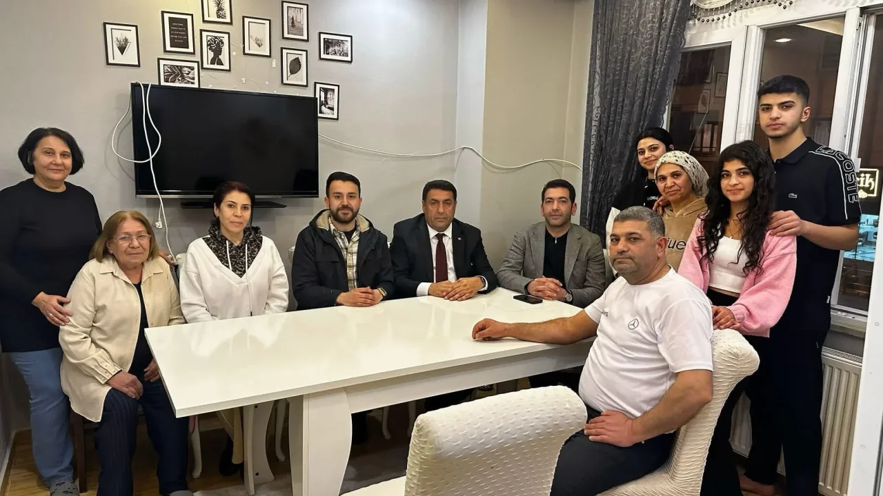 AK Parti Osmaniye, iftar programlarını sürdürüyor