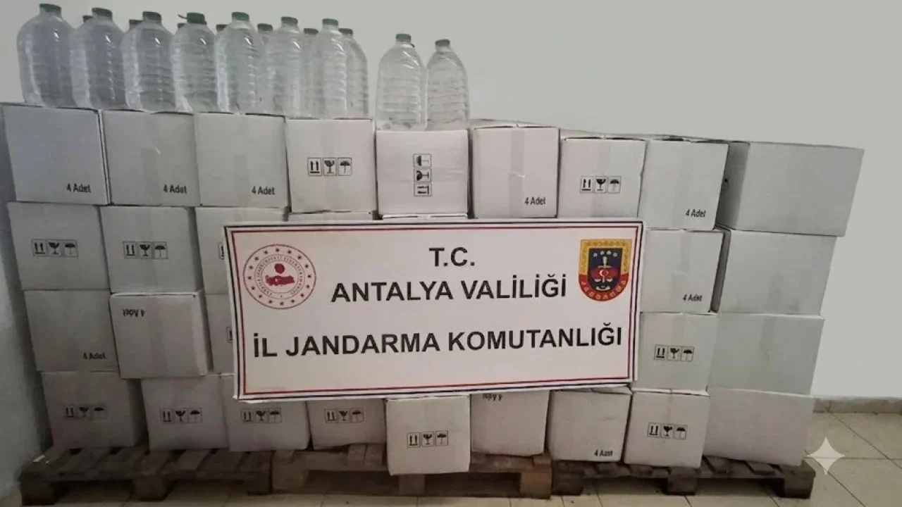 Antalya’da sahte içki şebekesine operasyon