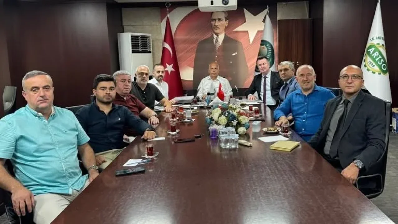 Ardanuç Cezaevi yönetimi Artvin Borsası'nı ziyaret ediyor