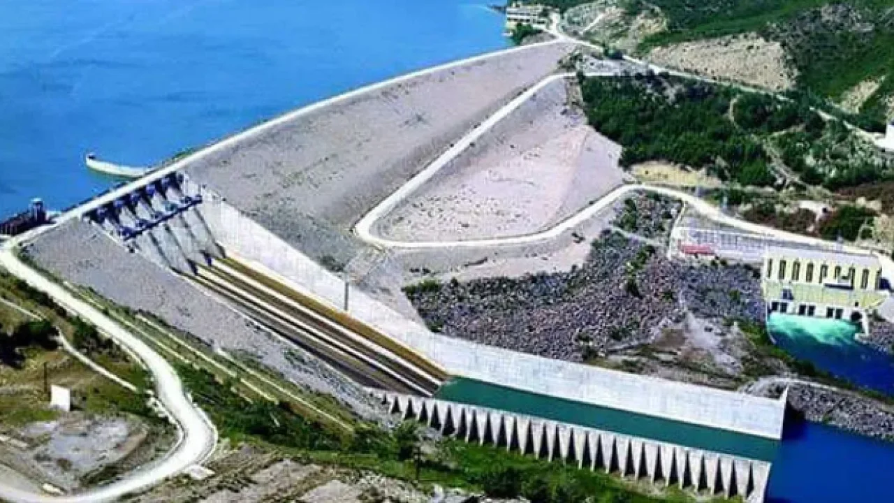 Aslantaş Barajı’nda Kontrollü Su Tahliyesi