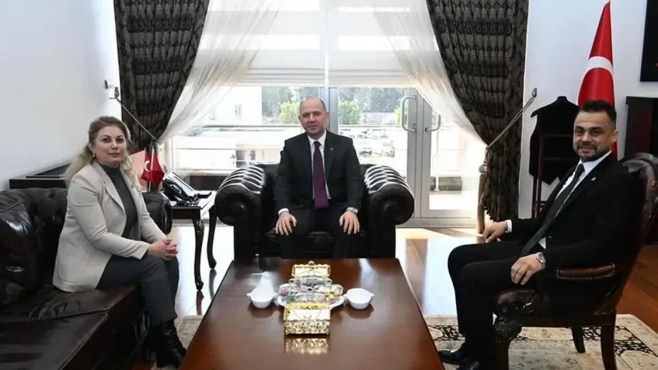 Asu Kaya’dan Vali Serdengeçti’ye Ziyaret