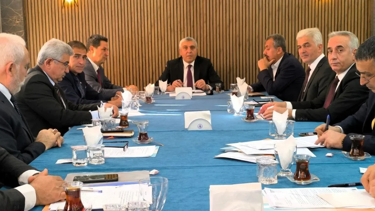 Aydın Albak: Eğitimde Yeni Adımlar Osmaniye’de Tartışıldı