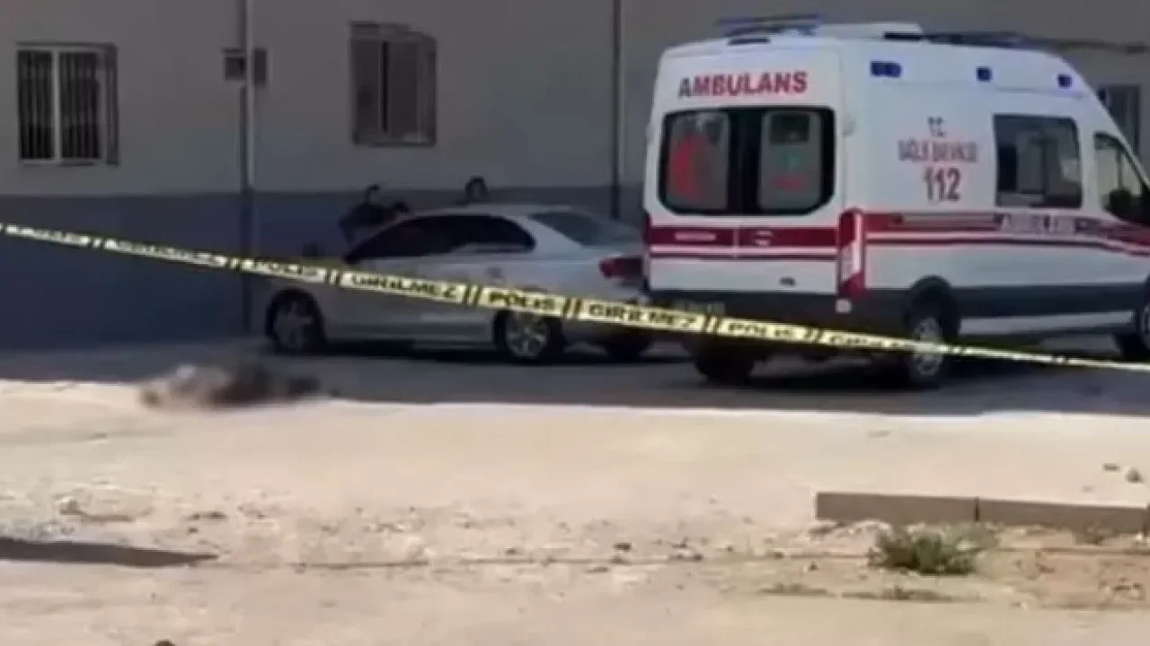 Bahçe’de 52 Yaşındaki Kadın Balkondan Düşerek Öldü