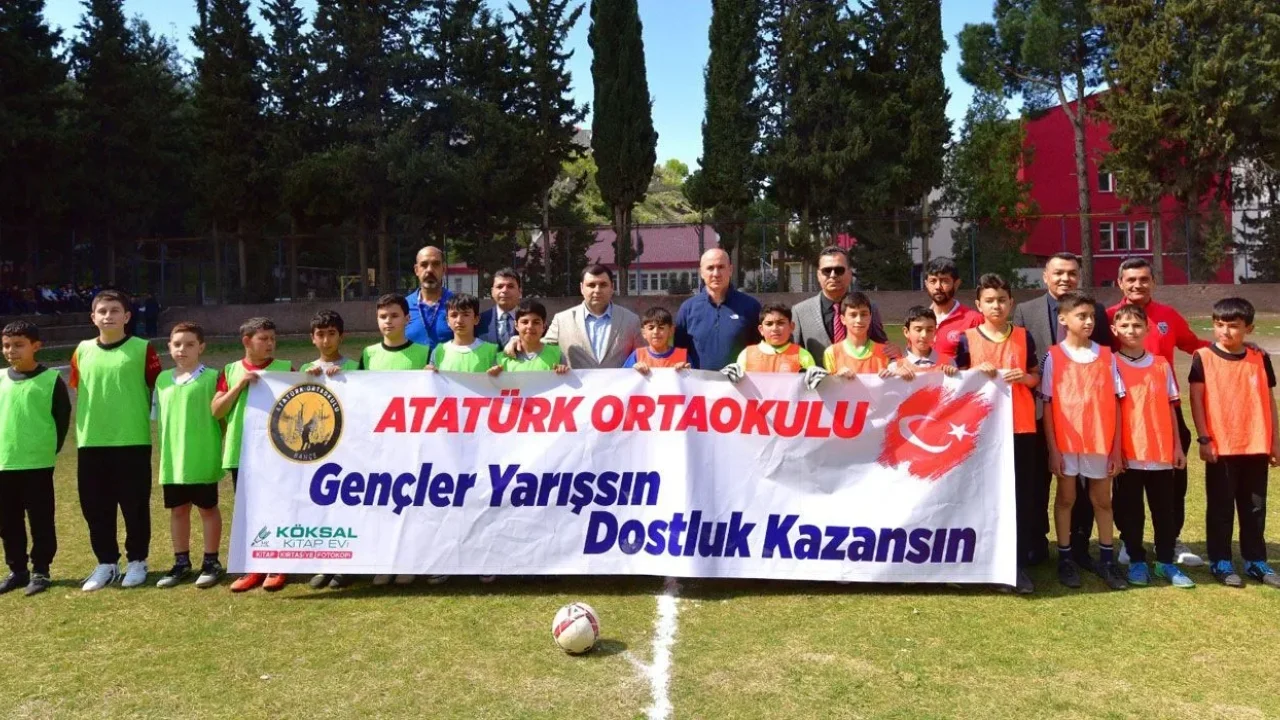 Bahçe’de 550 Öğrenciyle Spor Şenliği