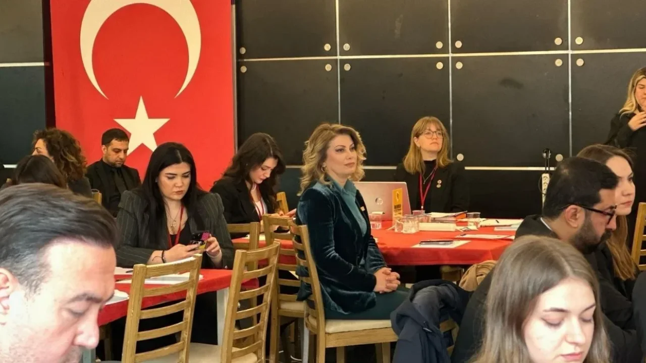 CHP’li Dr. Asu Kaya, Çocuk Hakları Çalıştayına Katıldı