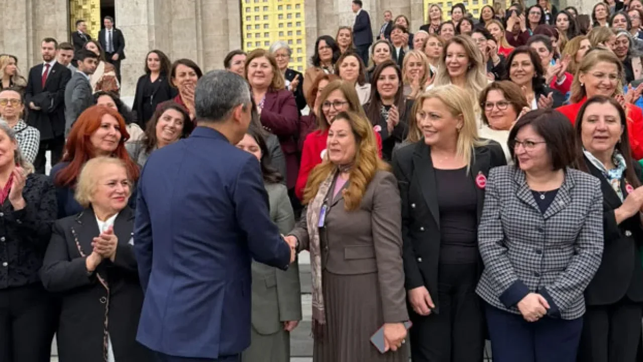 CHP Osmaniye Kadın Kolları Anıtkabir’de Buluştu