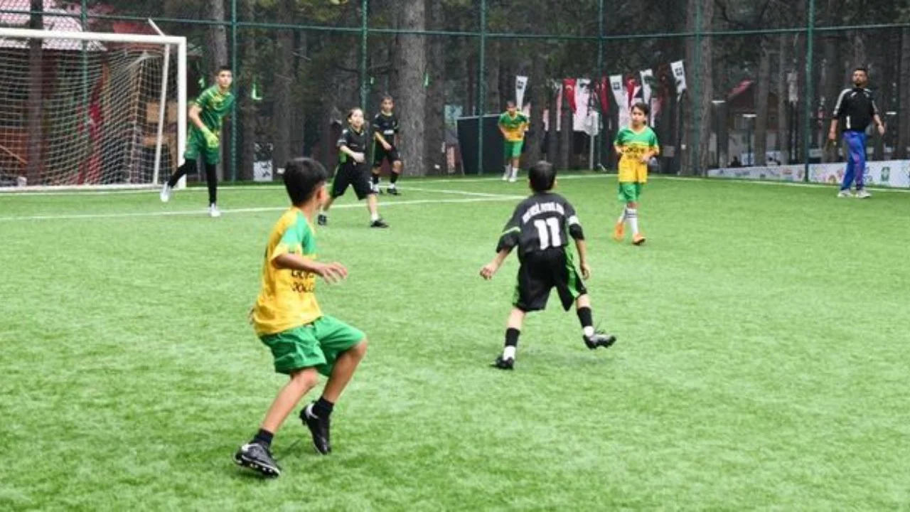 Zorkun’da Samet Aybaba Futbol Turnuvası Başladı