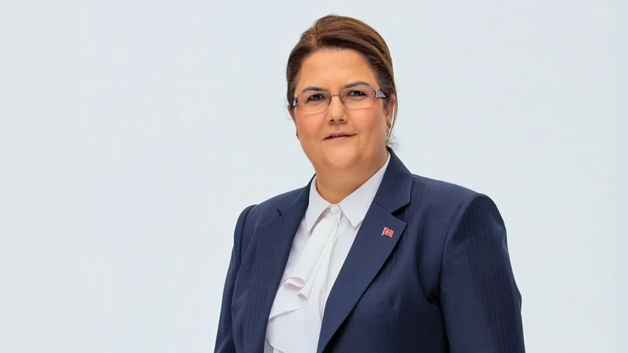 Derya Yanık, Boykot Çağrılarını Şiddetle Kınadı