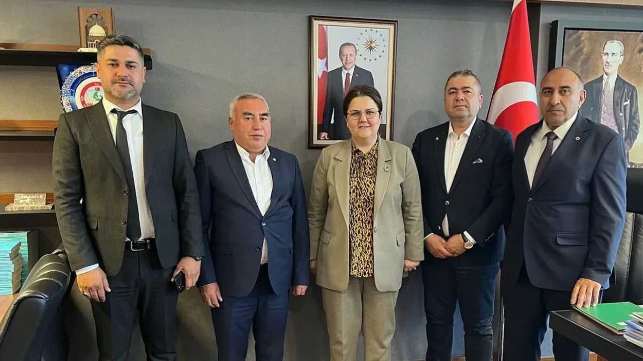 Derya Yanık’tan TBMM’de Yoğun Görüşme