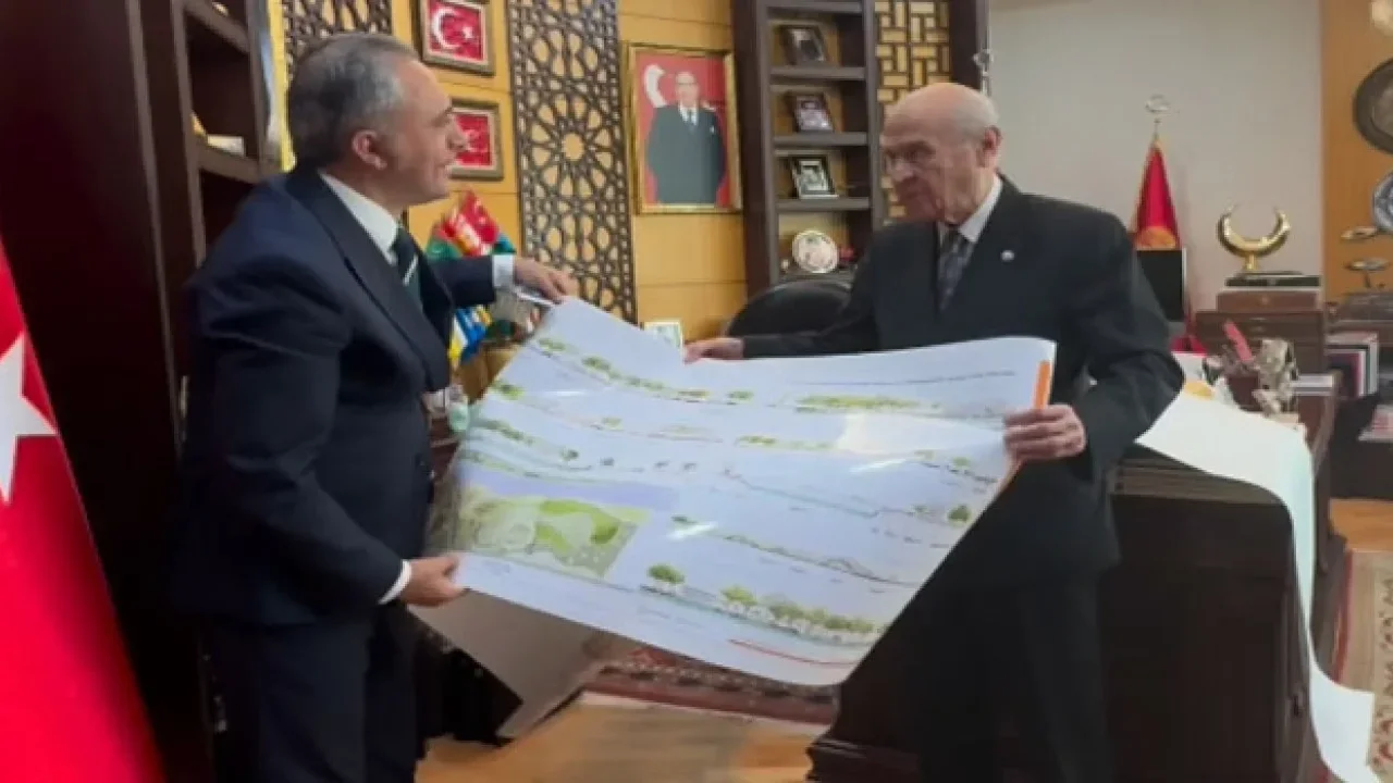 Devlet Bahçeli’den Osmaniye’ye Nazar Boncuğu Hediyesi