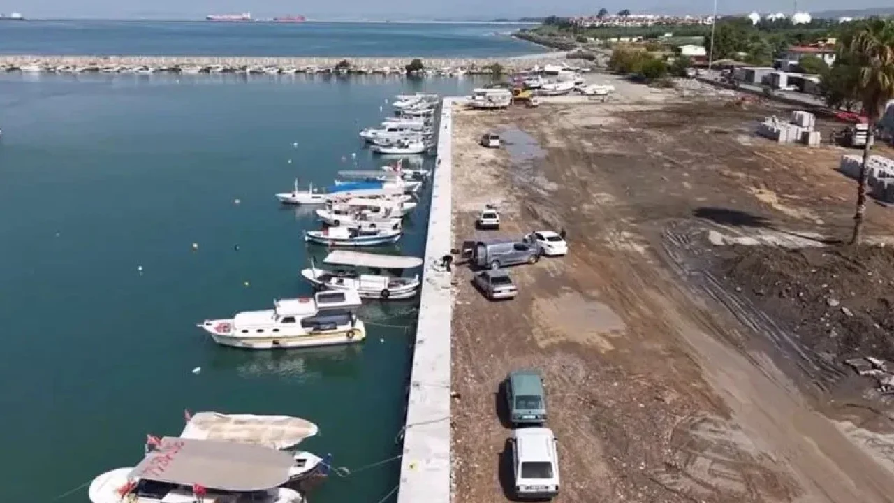 Dörtyol balıkçı barınağı yenileniyor
