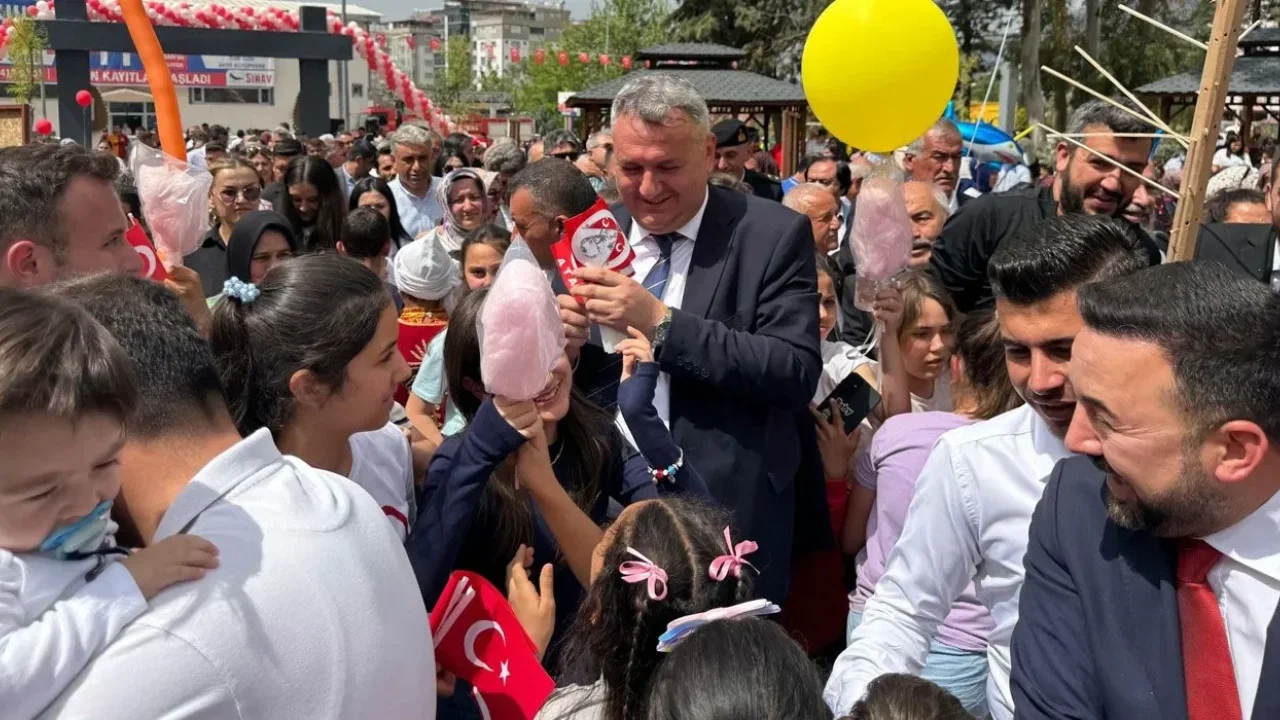 Düziçi’nde Bayram ve Açılış Sevinci