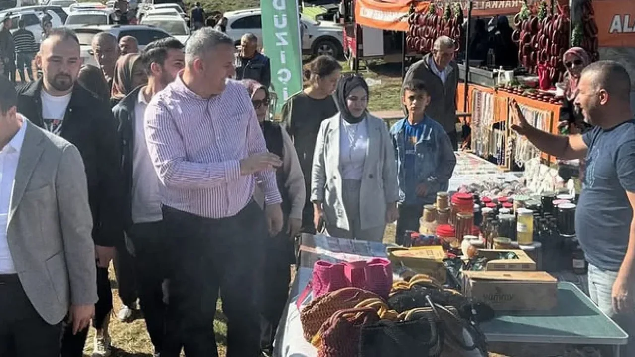 Düziçi’nde Yaprak Dökümü Festivali Coşkusu