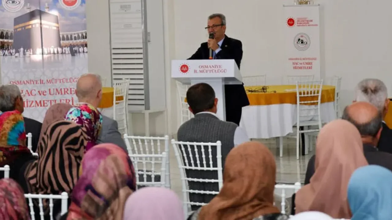 Ellek’te Umre Yolcularına Bilgilendirme Semineri