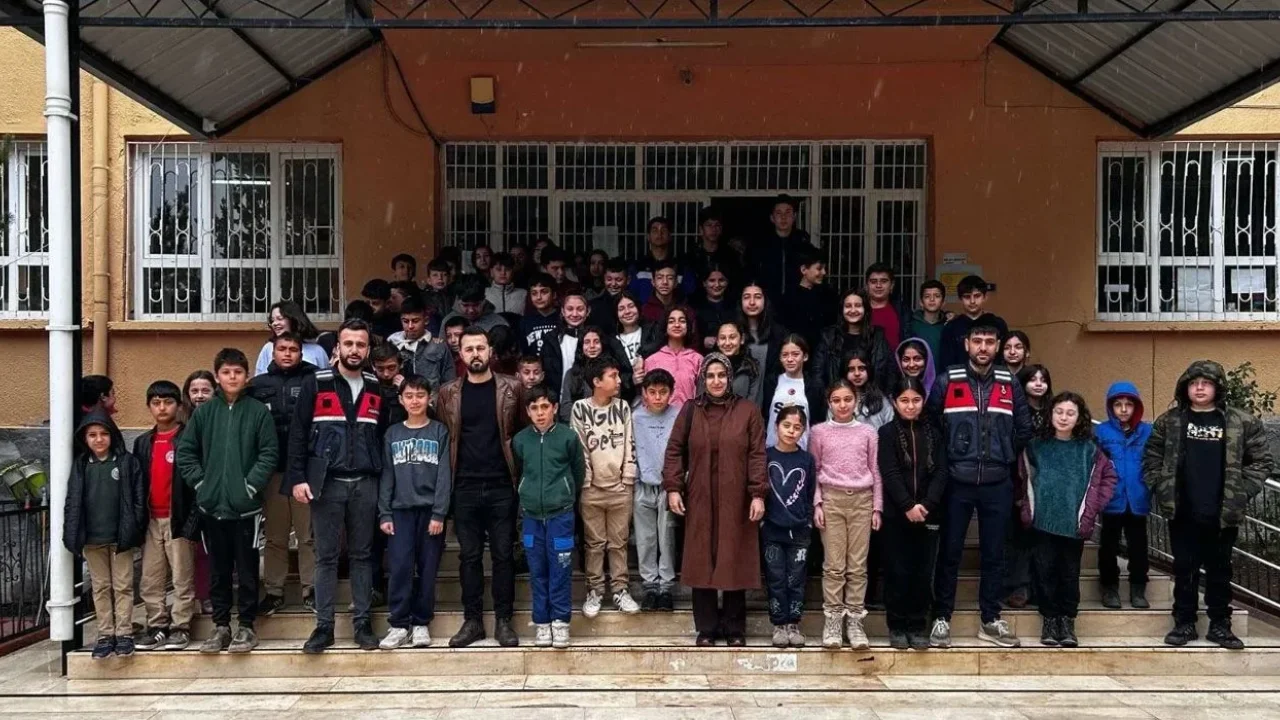 Gökçedam’da Jandarmadan Siber Güvenlik Semineri