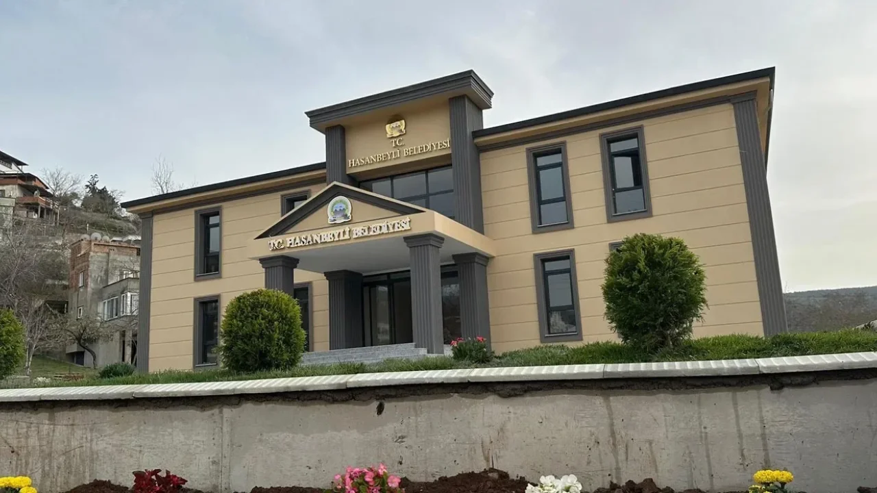 Hasanbeyli’de Yeni Belediye Hizmet Binası Açıldı