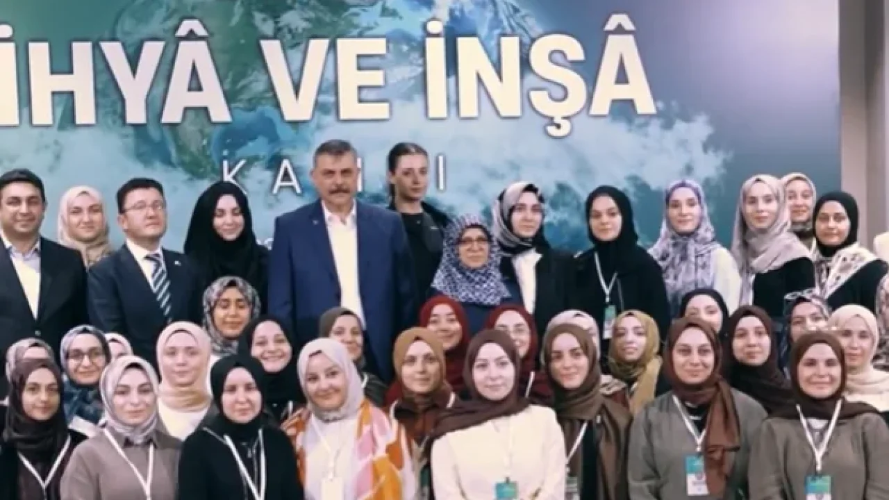 İçişleri Bakanı Çiftçi, hafız gençlerle bir araya geldi