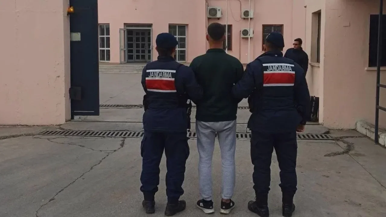 Jandarma Operasyonlarında 93 Şüpheli Yakalandı
