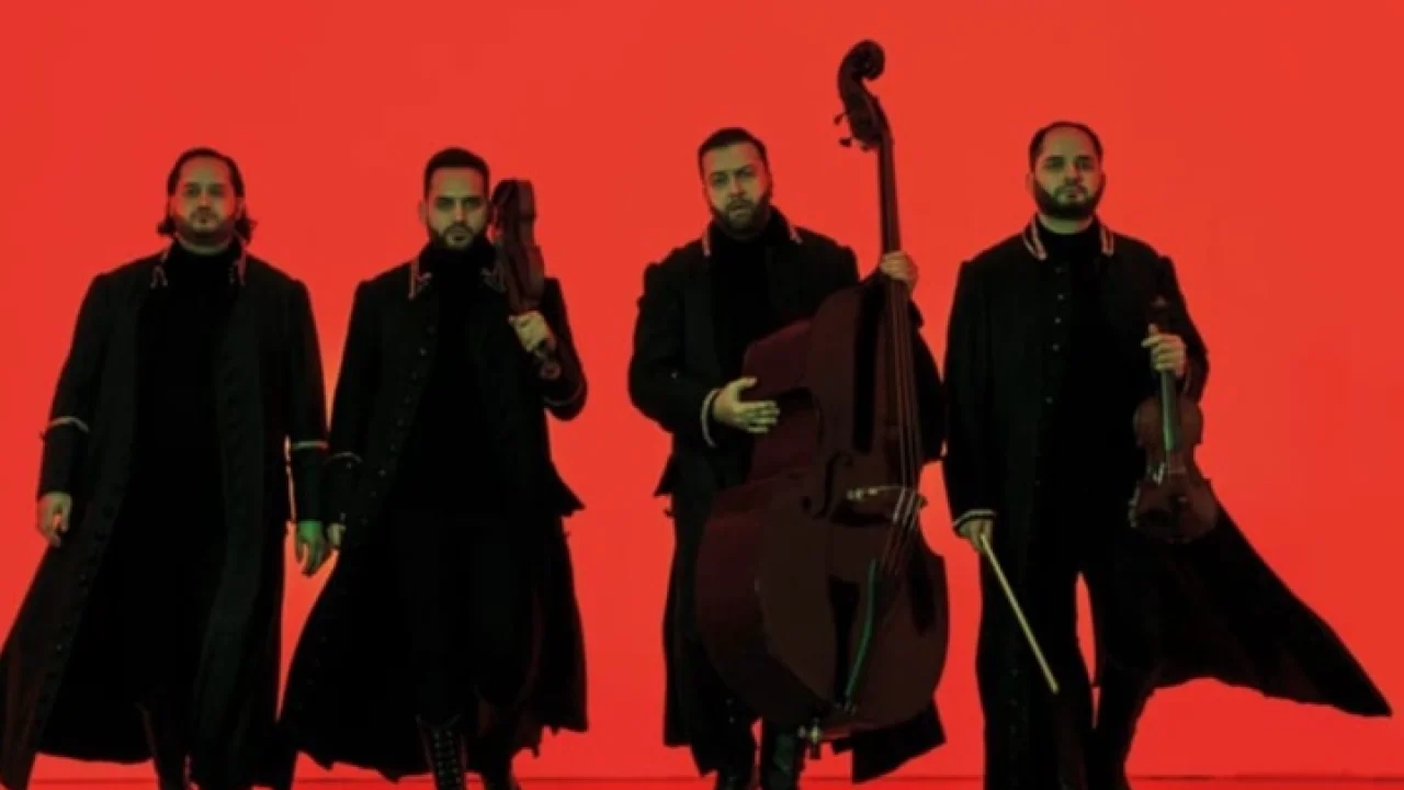 Janoska Ensemble İçin Geri Sayım Başladı! ​​​​​​​
