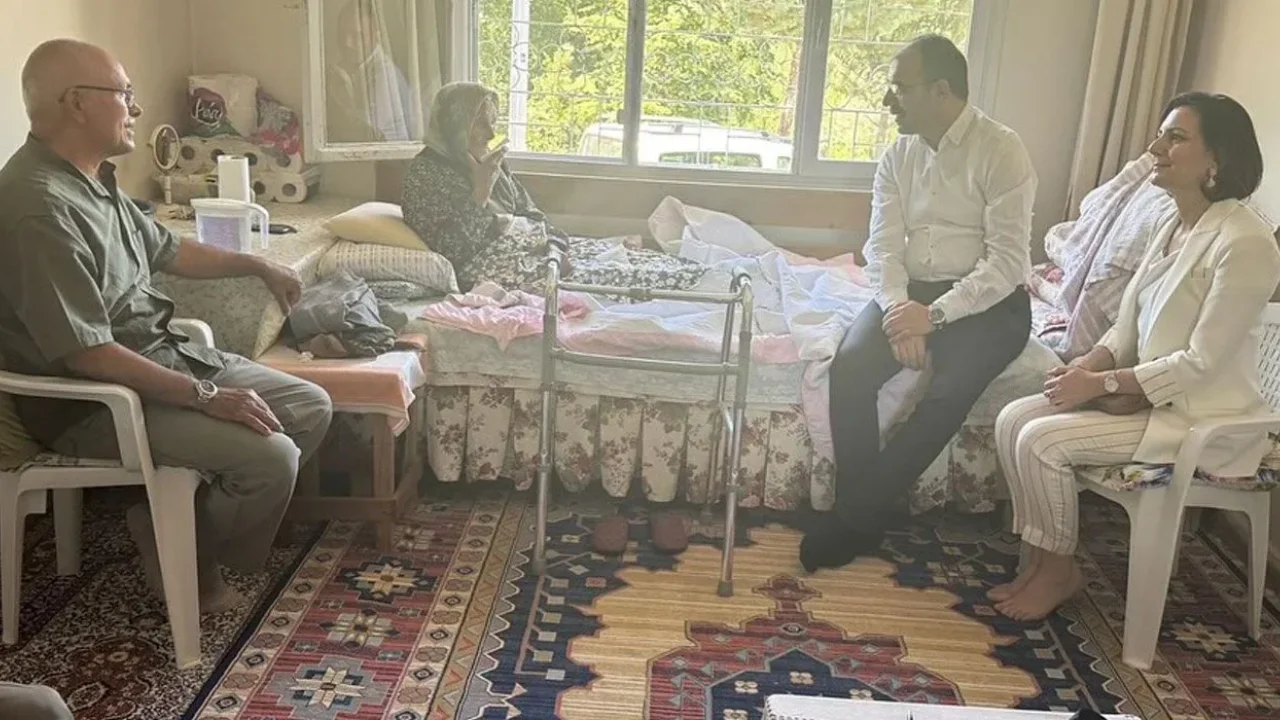 Kadirli'de Örnek Ailelere Anlamlı Ziyaret