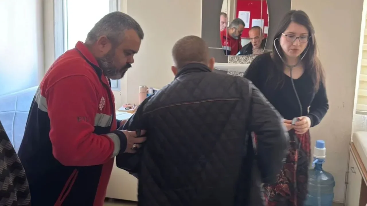 Kadirli’de Sağlık Merkezi Ekiplerinden Tarama ve Danışmanlık