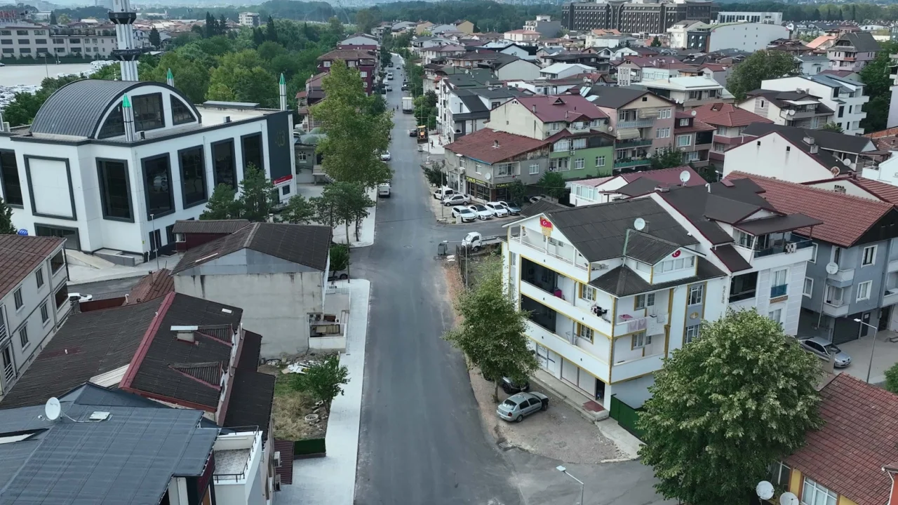 Kartepe’de Yollar Yenilendi, Ulaşım Rahatladı