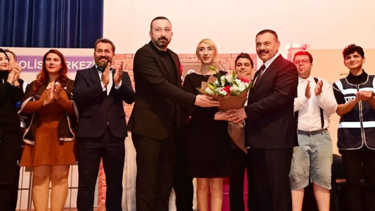Maskeli Balo Oyunu Osmaniye’de Büyük Beğeni Topladı