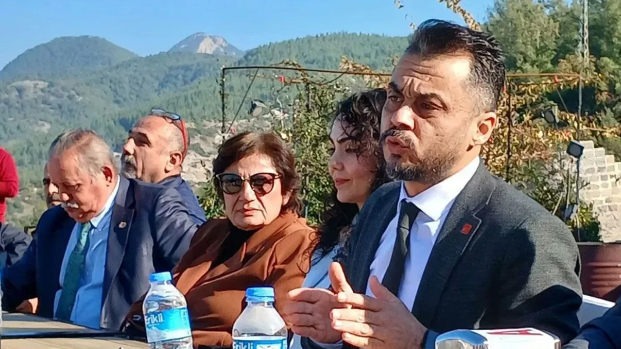 Mutlu Yavuzer: CHP’yi Kimse Yıpratamaz!