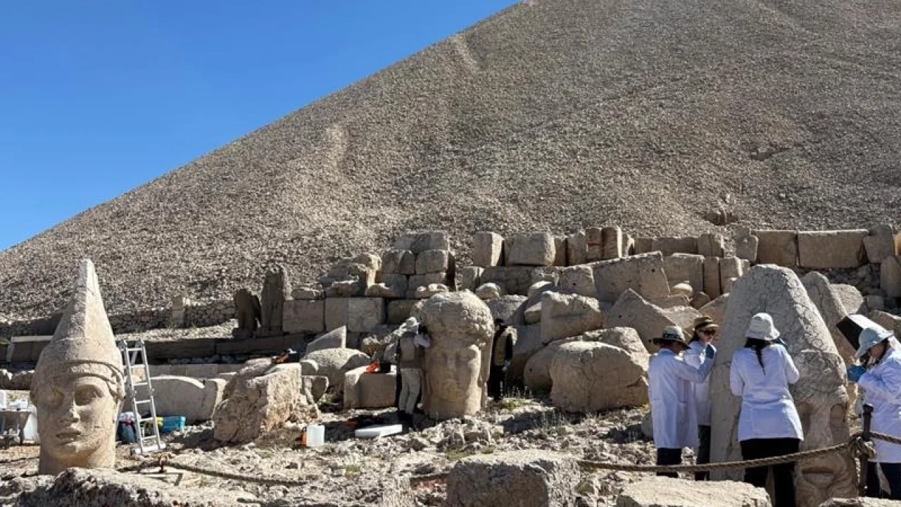 Nemrut’un Dev Heykellerine 5 Yıllık Koruma Kalkanı