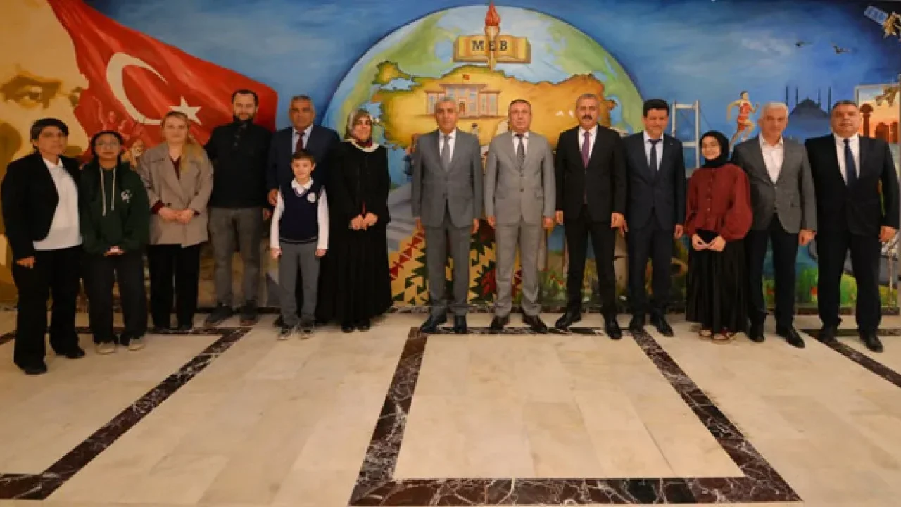 Öğretmenler Günü Yarışmalarında Ödüller Verildi