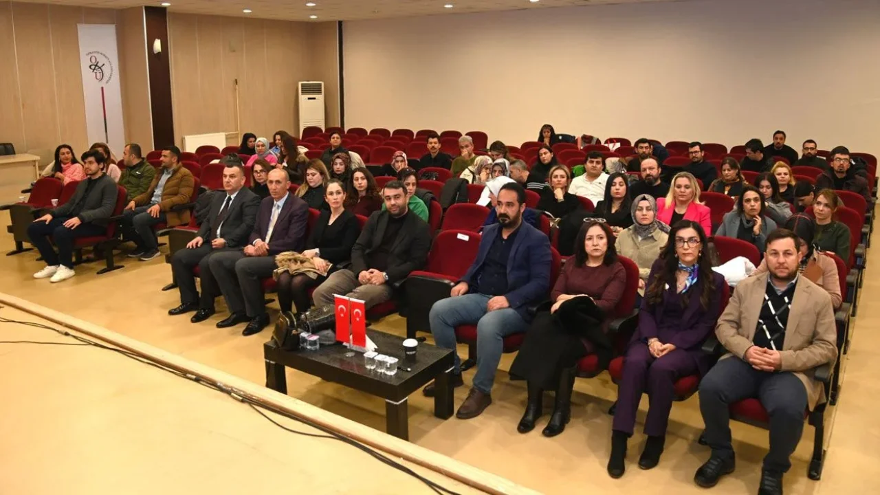 OKÜ’den Öğretmenlere Bilimsel Eğitim Desteği