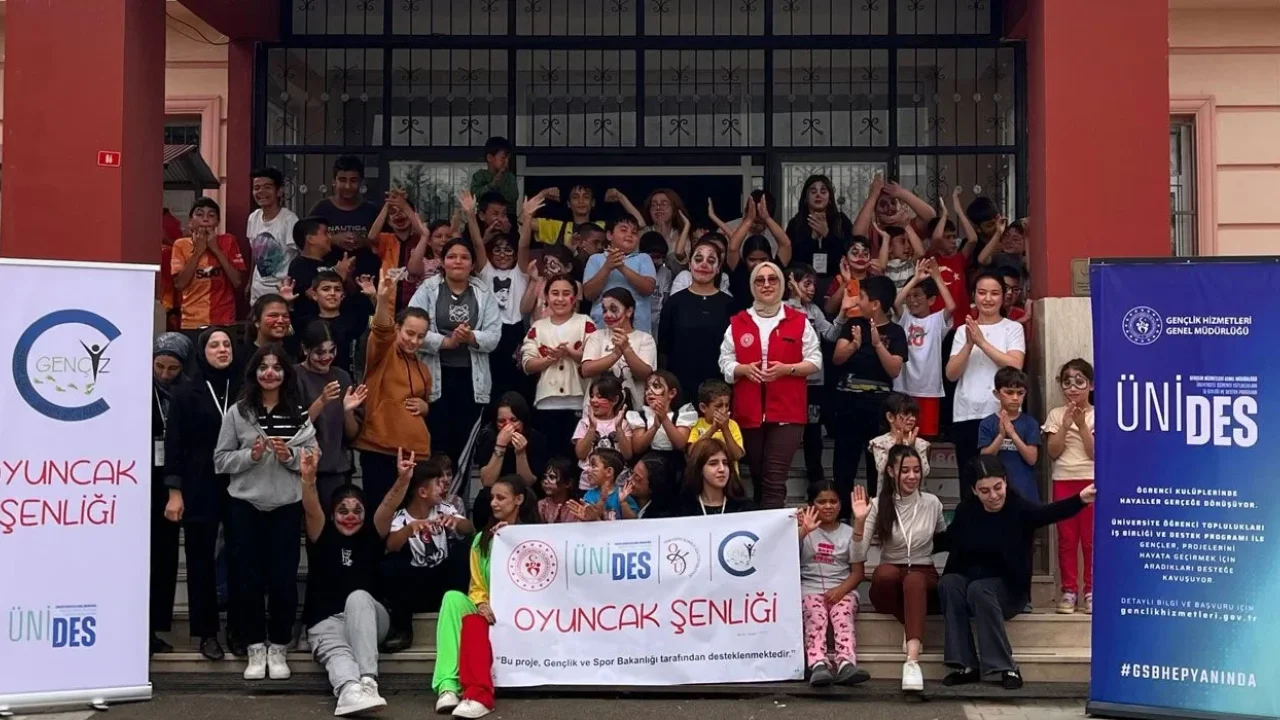 OKÜ Öğrencileri Köy Okullarını Şenlendirdi