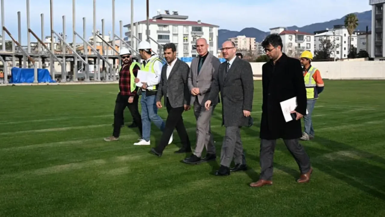 Osmaniye 7 Ocak Stadyumu Yenileme Çalışmaları Sürüyor