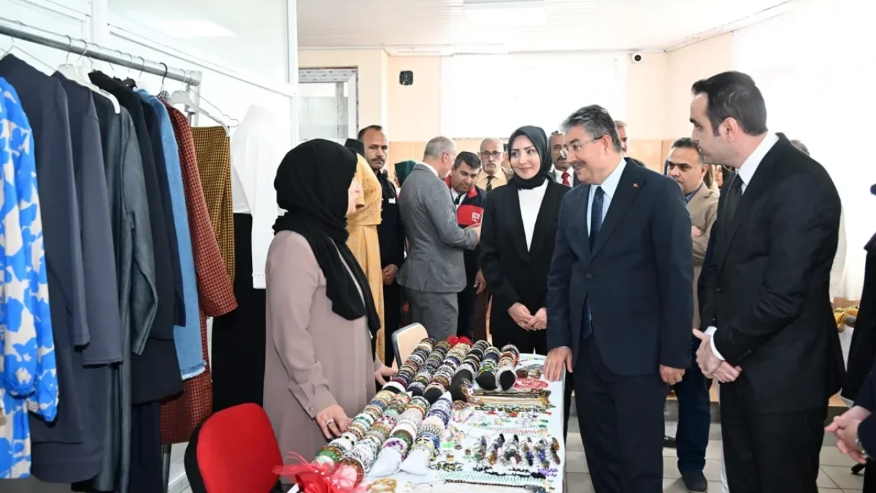 Osmaniye ADEM Yıl Sonu Sergisi Yoğun İlgi Gördü