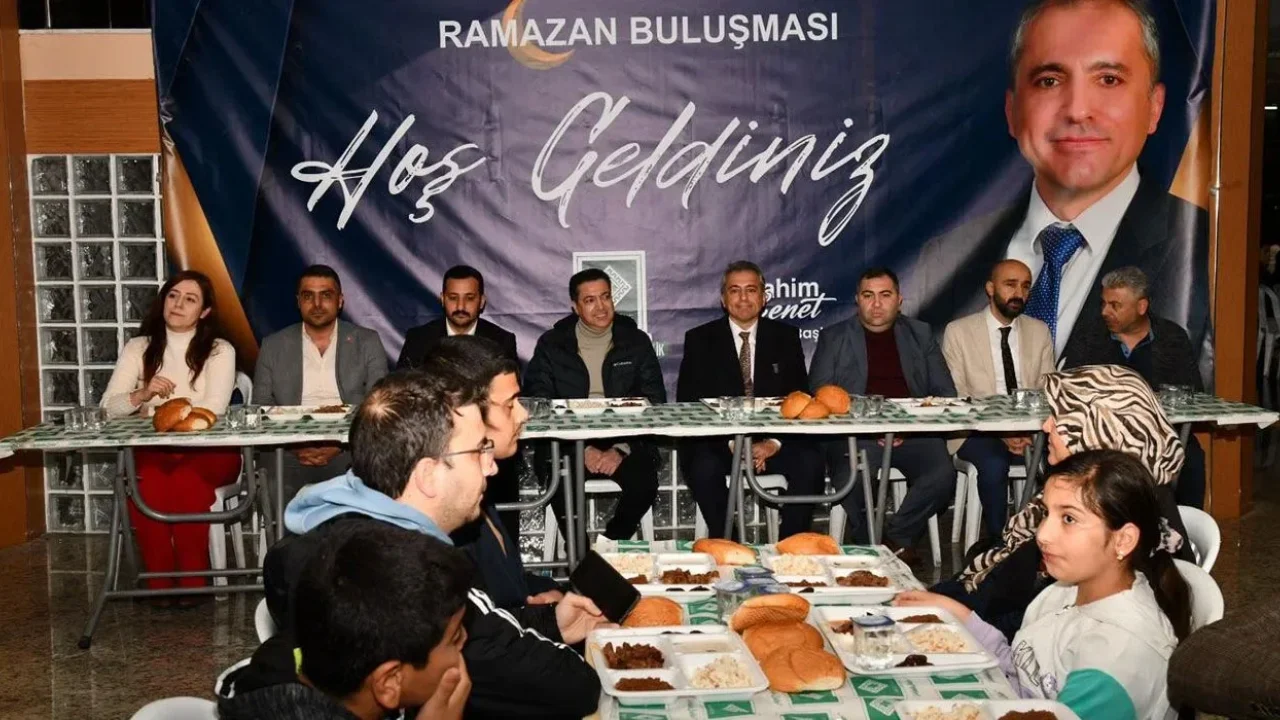 Osmaniye Belediyesi’nden OKÜ’de İftar Programı!