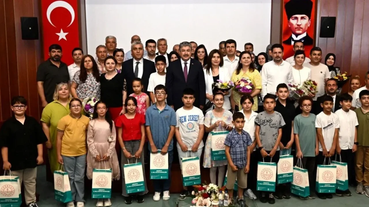 Osmaniye’de 17 Öğrenci Burslulukta Tam Puan Aldı