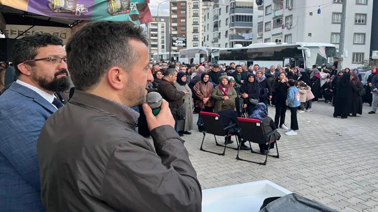 Osmaniye'de 215 Umreci Kutsal Yolculuğa Uğurlandı