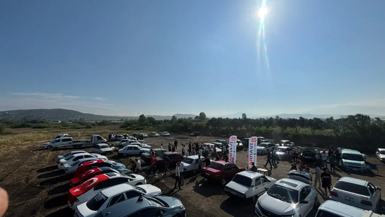 Osmaniye’de 250 Araçlık Otomobil Buluşması