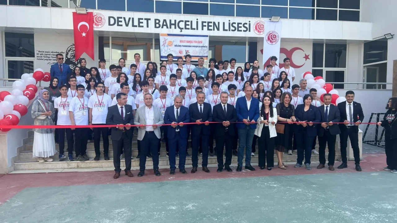 Osmaniyeli Liselilerden Trafik İçin Sensör Projesi