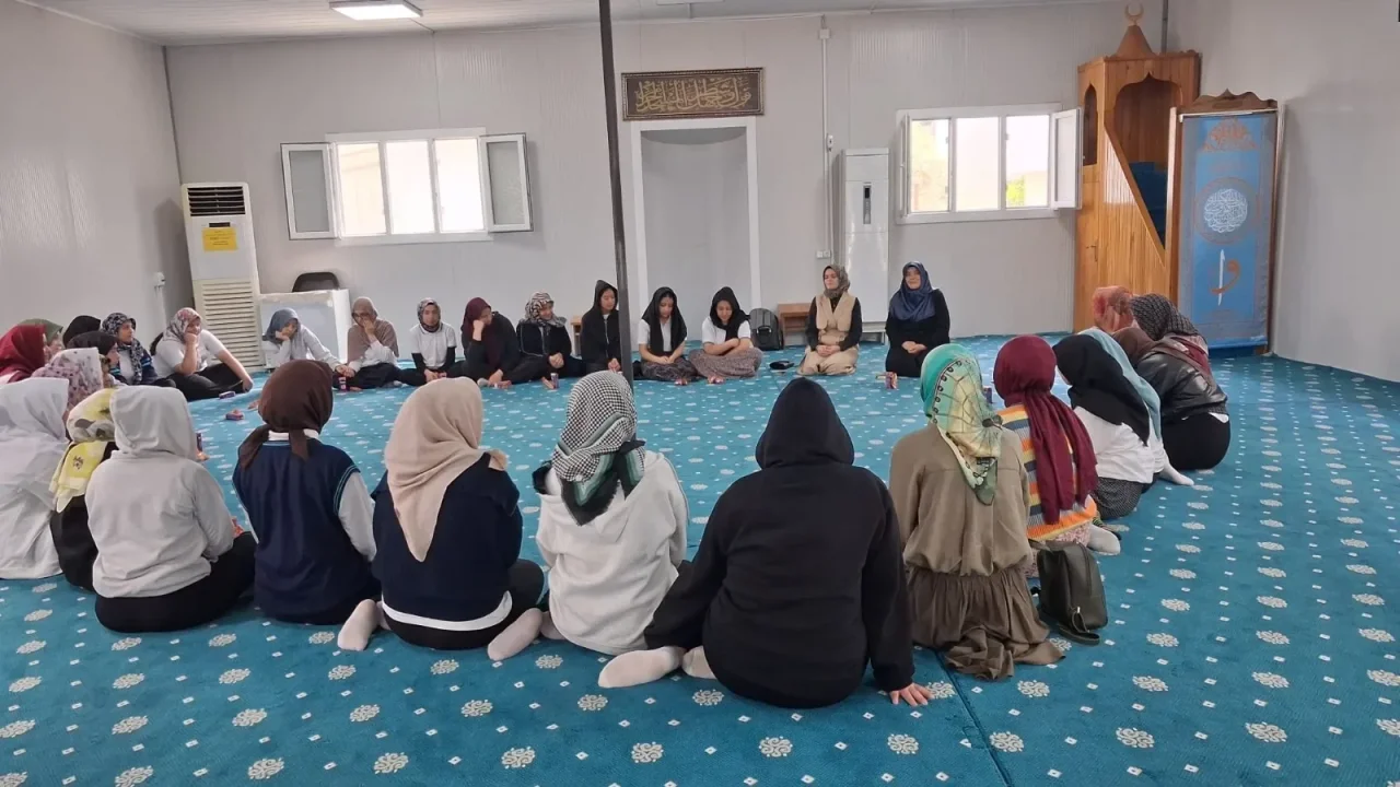 Osmaniye’de Dijital Dünya ve Aile Semineri