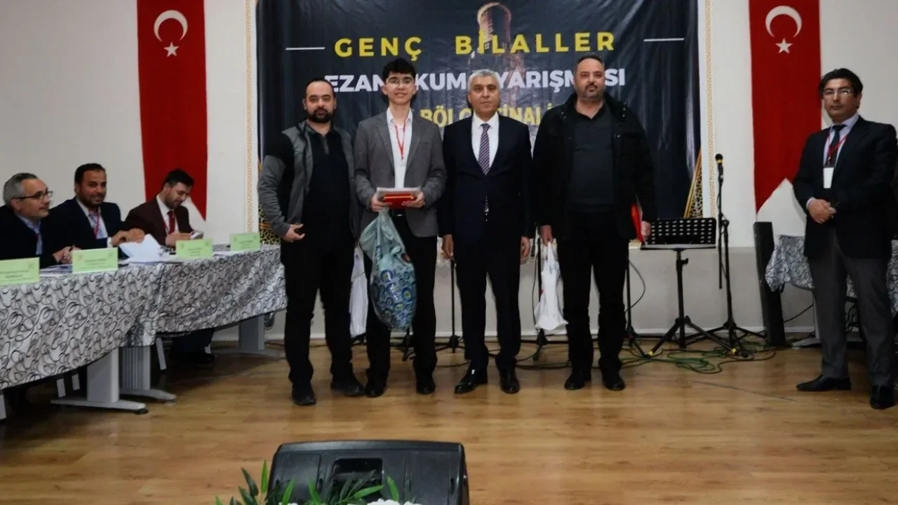 "Osmaniye’de Genç Bilaller Ezan Okuma Yarışması Düzenlendi"