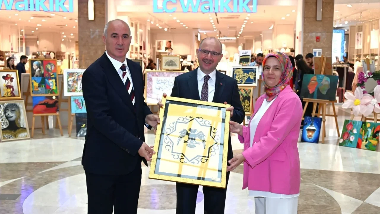 Osmaniye’de Sanat Eserleri Sergisi Açıldı