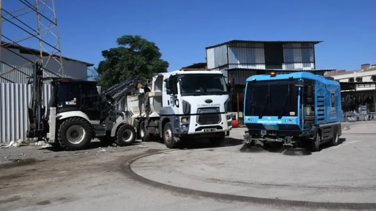 Osmaniye'de Sel Sonrası Sanayi Sitesi Temizlendi