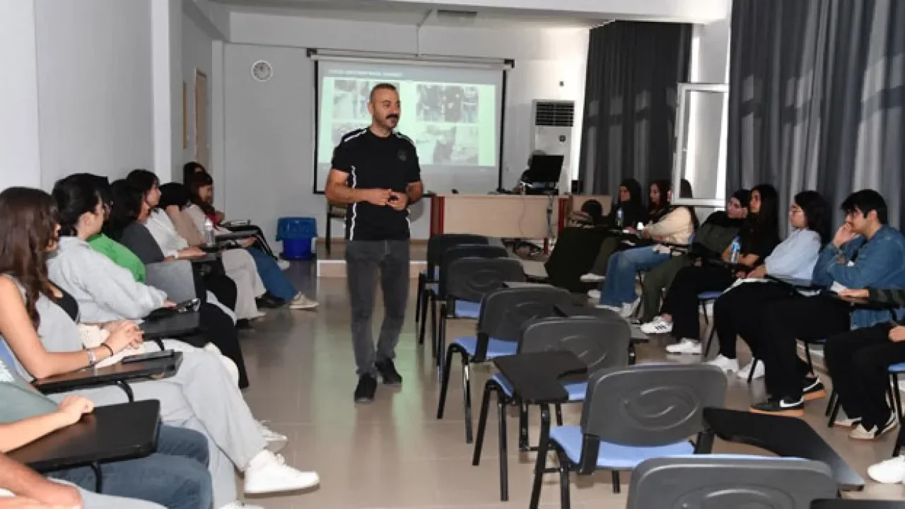 Osmaniye Emniyeti’nden Öğrencilere Farkındalık Dersi