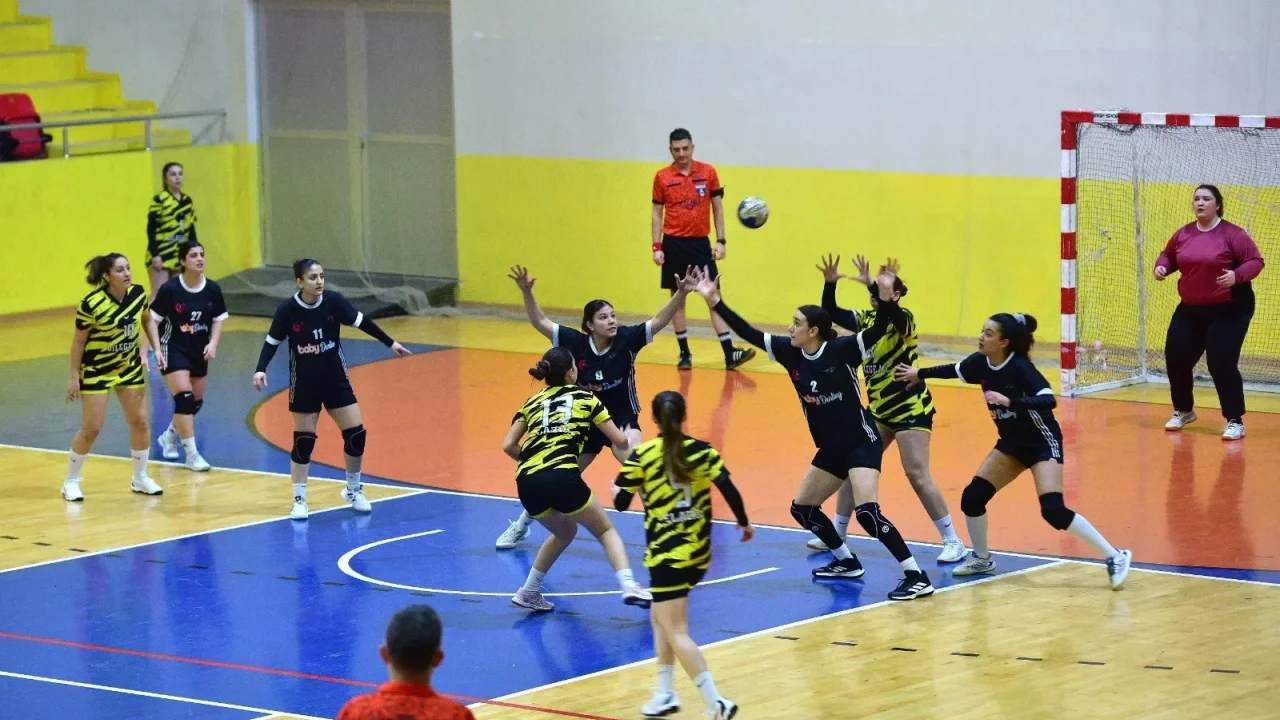 Osmaniye, Hentbol Kadınlar Play-Off’a Ev Sahipliği Yaptı