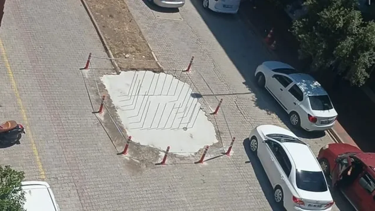 Osmaniye Saat Kulesi Aslına Uygun Yeniden Yapılıyor