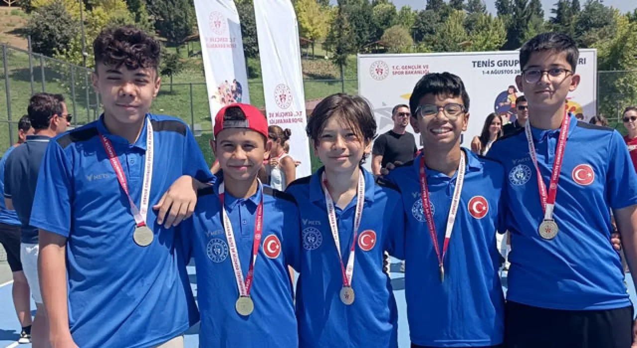 Osmaniye Tenis Takımı ANALİG'de Yarı Finale Yükseldi