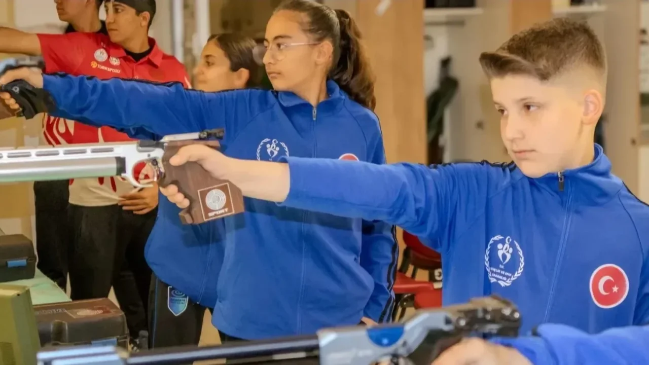 Osmaniyeli Sporcu Türkiye Rekoru Kırdı